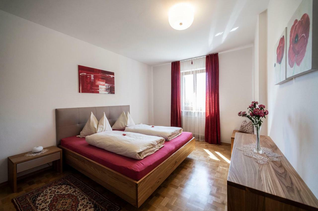 Gaestehaus Pfuss Caldaro Buitenkant foto